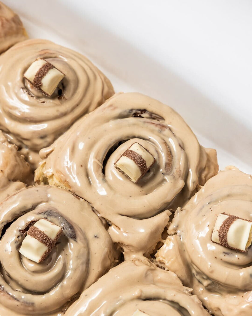 Bueno Cinnamon Scrolls : Box of 10
