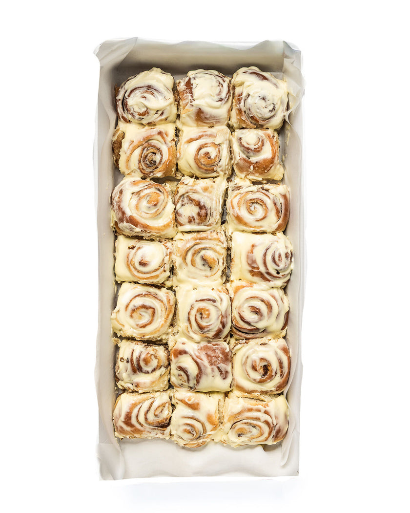 Cinnamon Scroll Mini: Box of 21